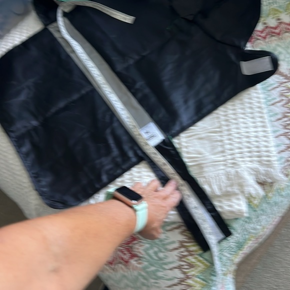 Green or Blavk reversible Dog Raincoat with Reflective Stripe - Picture 3 of 8